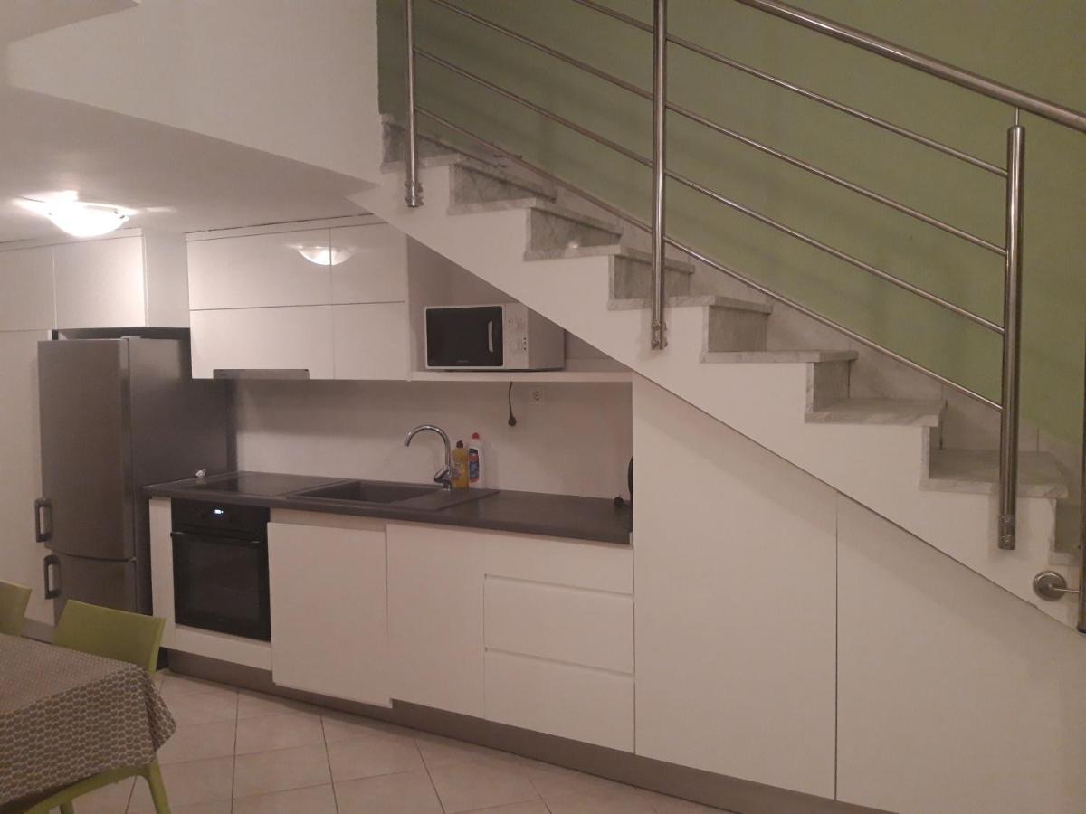 Apartmani Mira ตราสนิสเซ ภายนอก รูปภาพ
